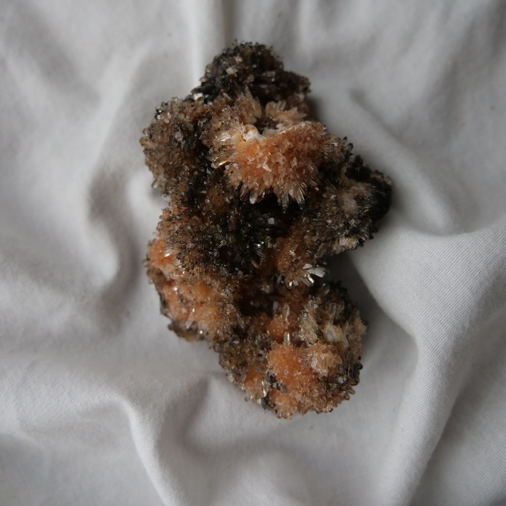 CREEDITE CLUSTER CRYSTAL
MINERAL RAW HOME DECOR SPIRITUAL HEALING CRYSTAL